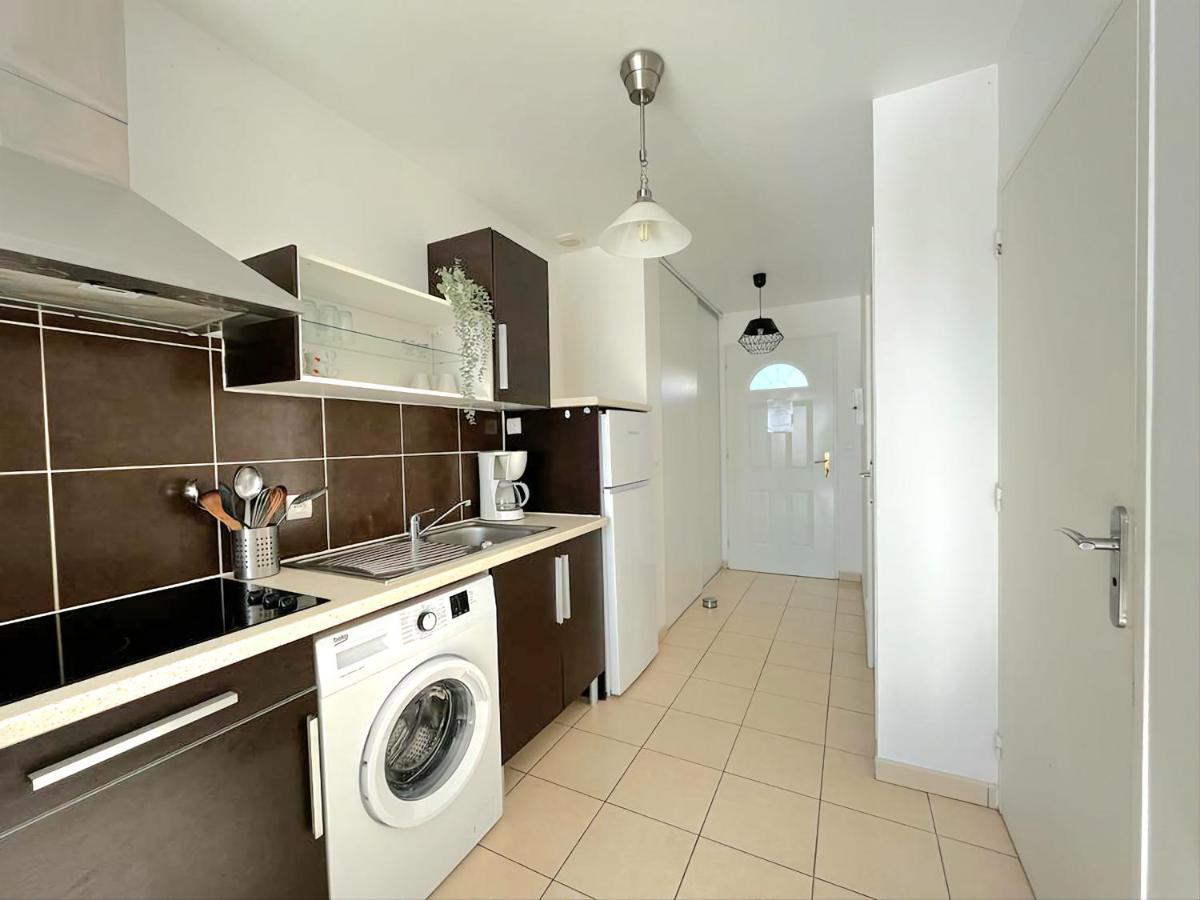 Logement Thermale Et De Tourisme Les Acacias 2 Jonzac Luaran gambar