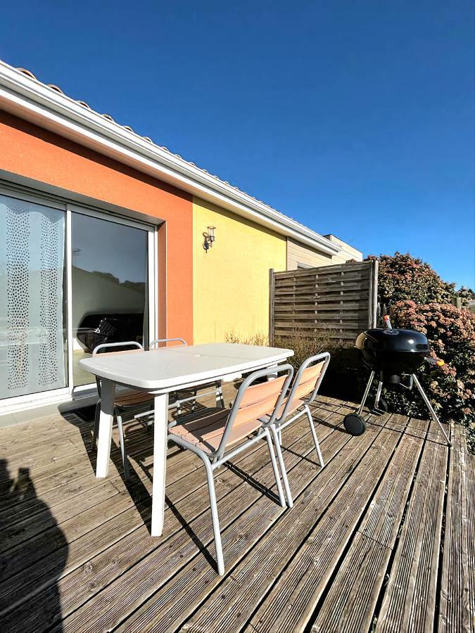 Logement Thermale Et De Tourisme Les Acacias 2 Jonzac Luaran gambar